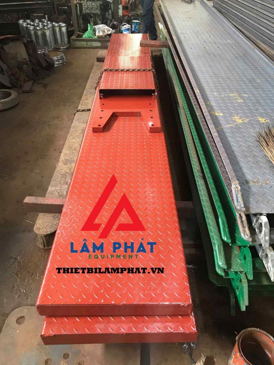 cau-nang-o-to-gia-re