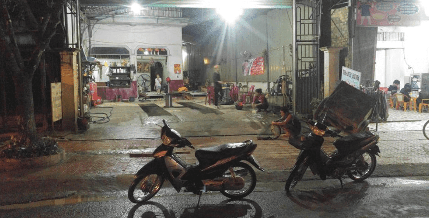 Giá cầu nâng 1 trụ rửa xe ô tô Lâm Phát tốt nhất việt nam