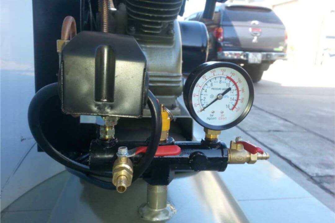 Cách điều chỉnh rơ le máy nén khí