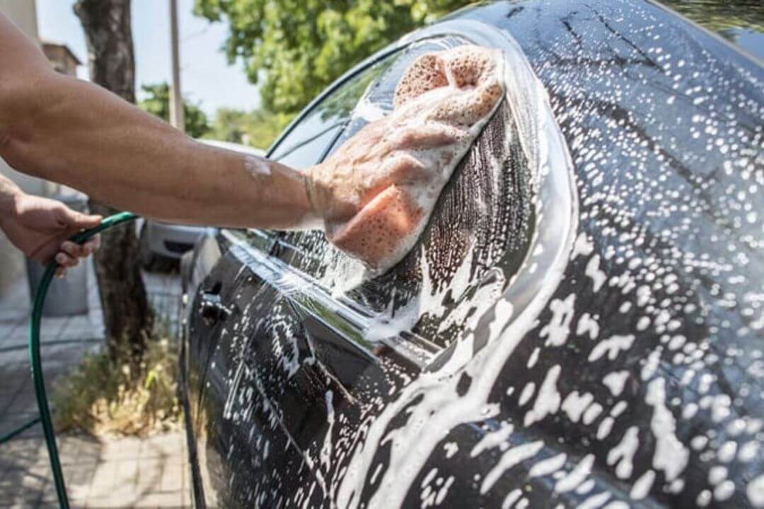 cách pha nước rửa kính ô tô