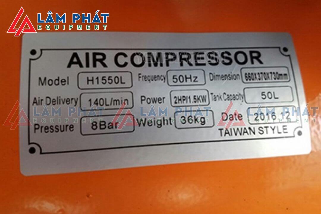 Thông số kỹ thuật được nhà sản xuất in sẵn trên máy nén khí