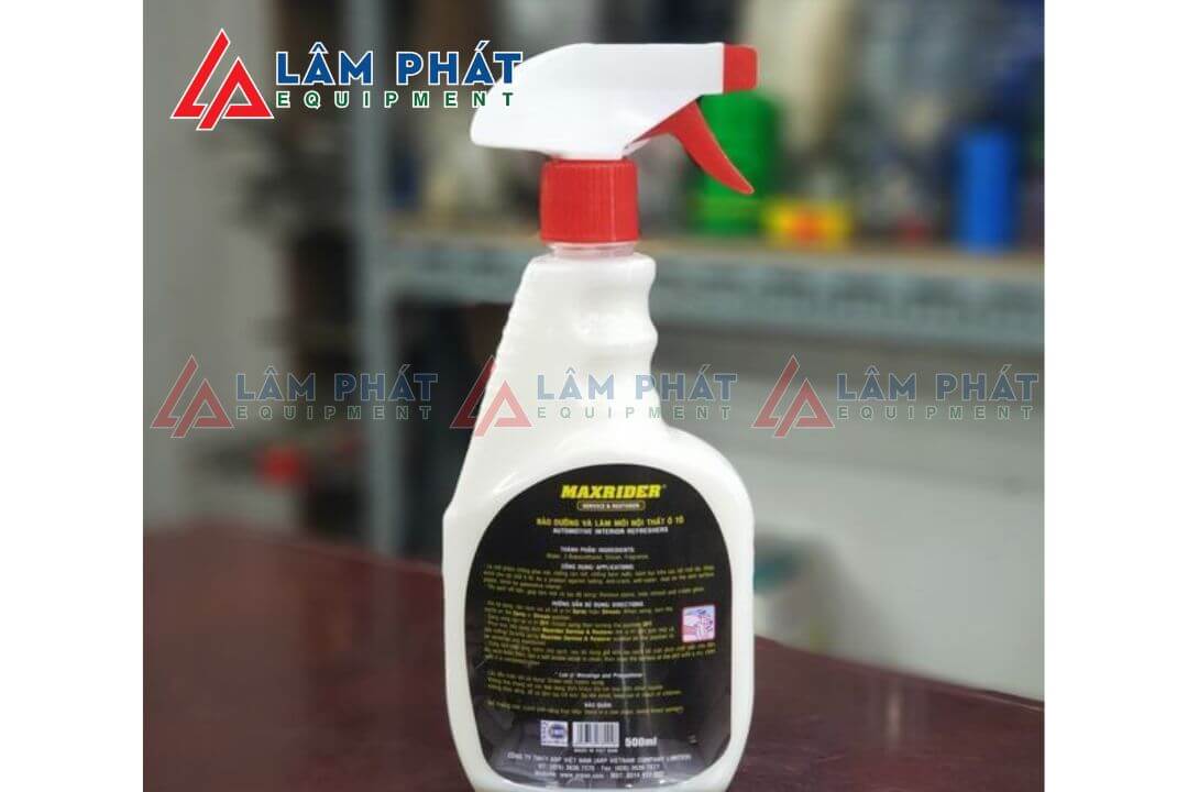Dung dịch vệ sinh ghế da ô tô Maxrider Service và Restores