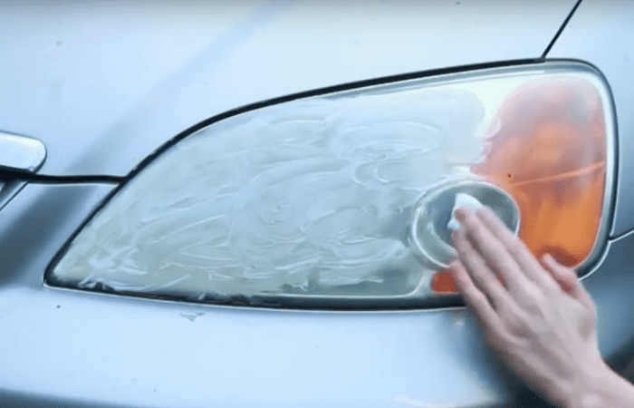 dung-cu-ve-sinh-xe-o-to