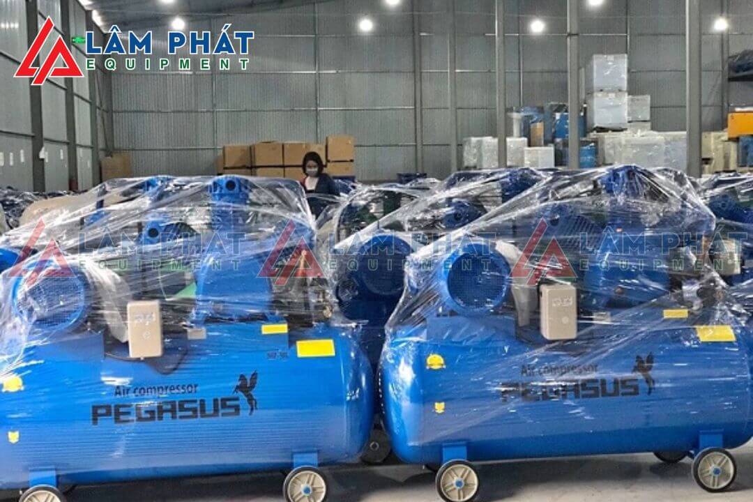 Giá thành của máy nén khí Pegasus TM-W-0.67/8-330L rất hợp lý