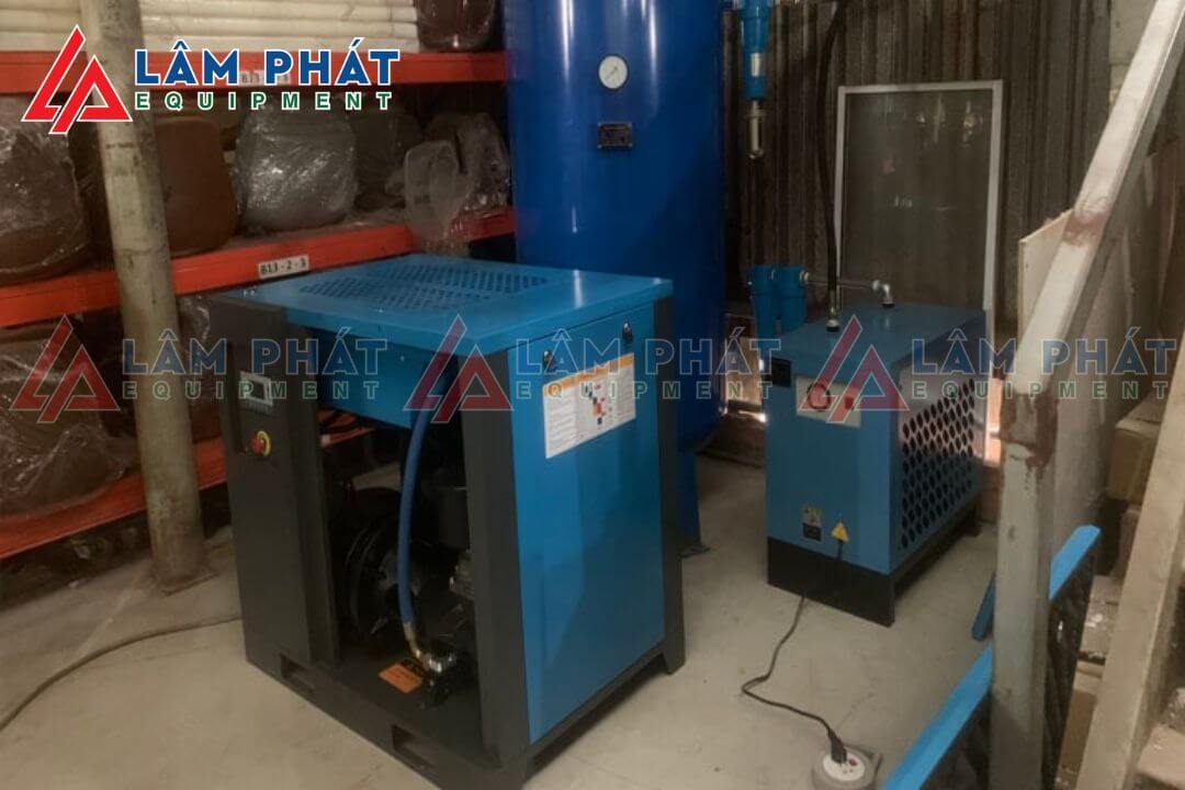 motor chất lượng cao và hệ thống tản nhiệt hiện đại giúp duy trì kiểm soát nhiệt độ trong suốt quá trình làm việc