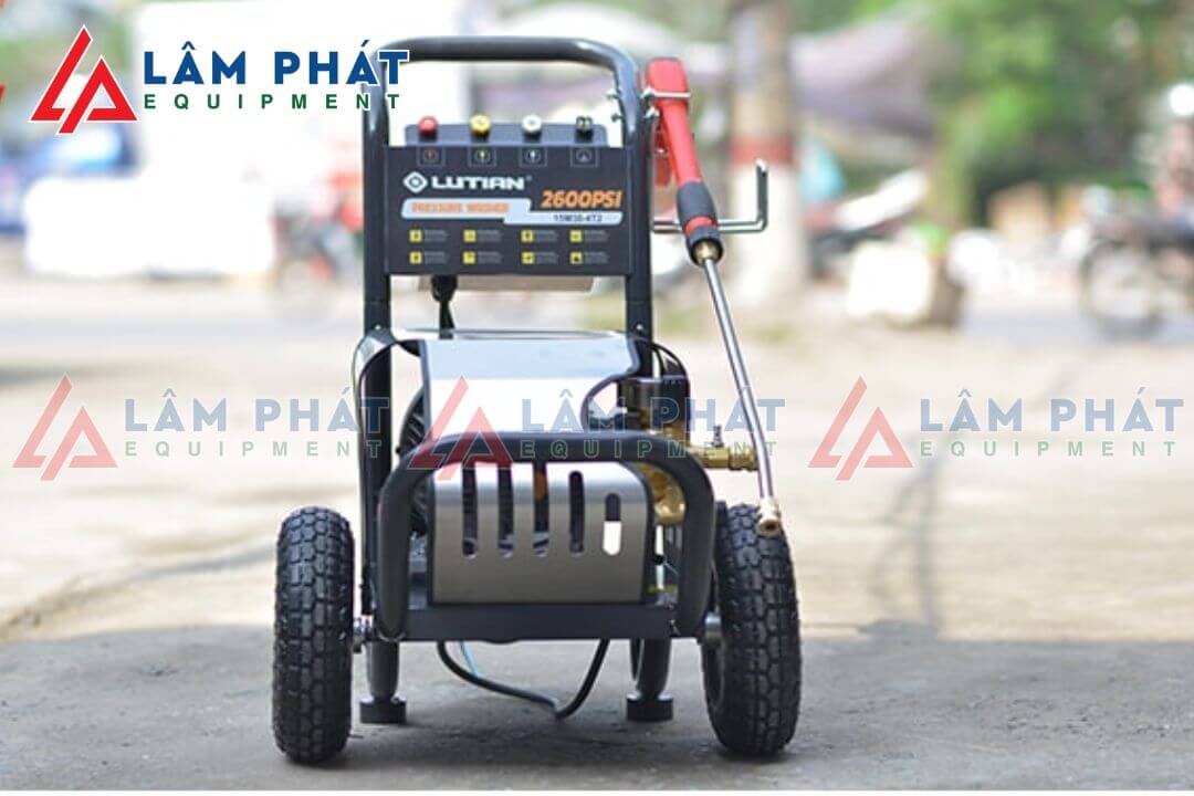 Máy rửa xe 3 pha Lutian 2600PSI 4KW