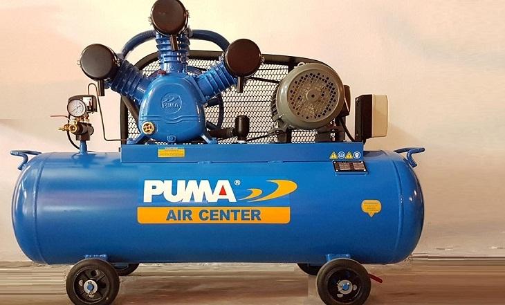 may-rua-xe-trong-quy-trinh-rua-xe-bot-tuyet