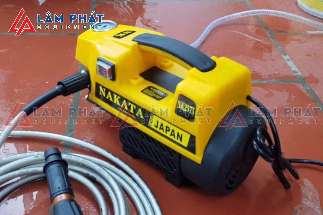 Máy rửa xe Nakata 2500w