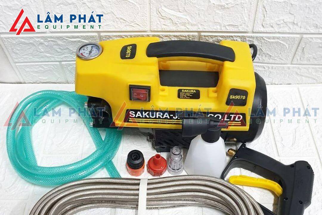 Máy rửa xe Sakura 1800W