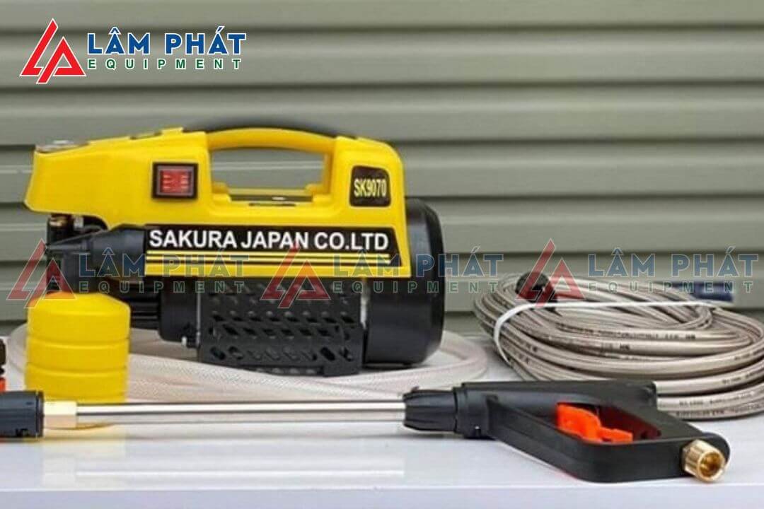 Máy rửa xe Sakura 3500w