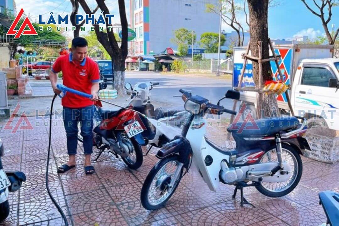 Kiểm tra áp lực nước, lưu lượng nước và công suất của máy