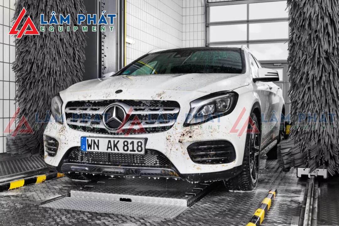 Máy rửa xe ô tô Kärcher CWB3*EU