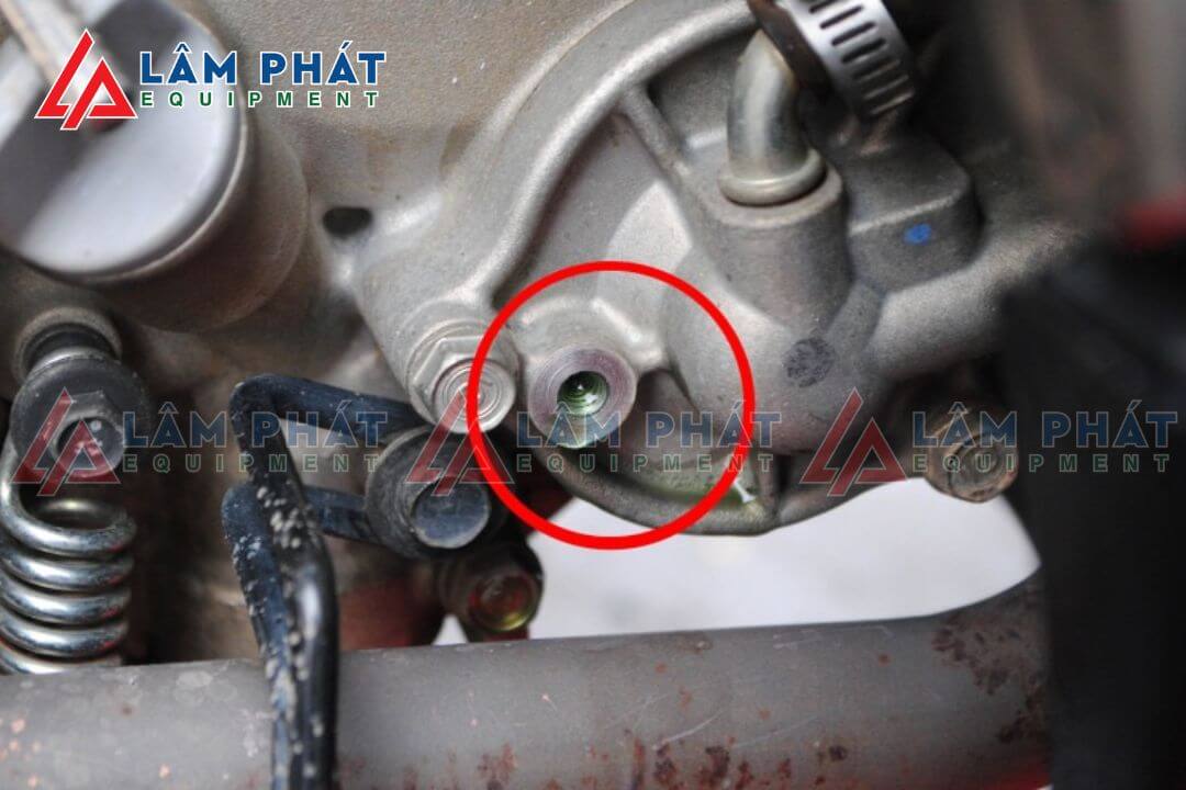 cách thay nước làm mát xe máy