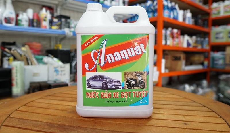 Nước rửa xe bọt tuyết Anaquat