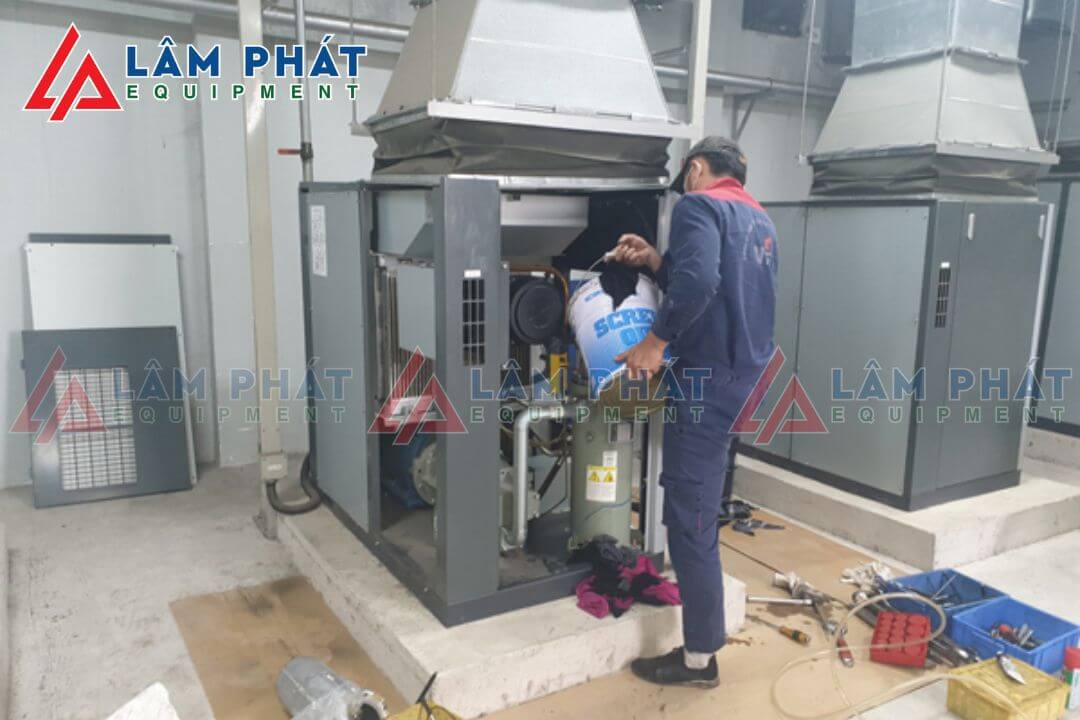 Thời gian thay dầu máy nén khí trục vít