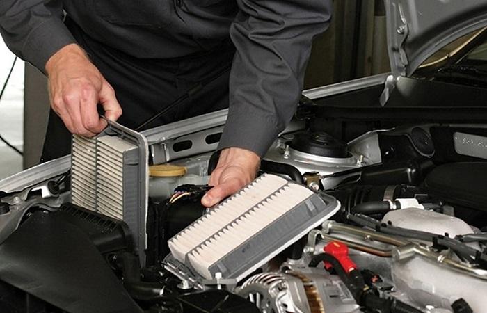 Vệ sinh lọc gió điều hòa để đảm bảo sức khỏe cho người lái xe và bạn đồng hành