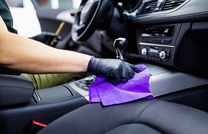 Vệ sinh nội thất ô tô – Interior Detail